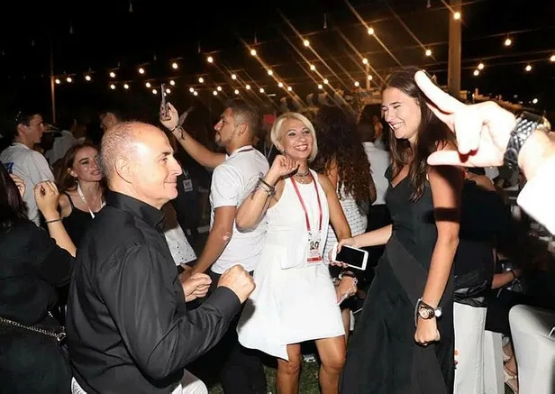 CHP'li İBB'nin kariyer danışmanı olarak işe aldığı Özge Türkyılmaz'ın torpille işe başladığı ortaya çıktı-1