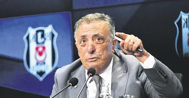 Beşiktaş Başkanı Ahmet Nur Çebi'den önemli açıklamalar: 'Yönetim istifa' tezahüratına yanıt verdi