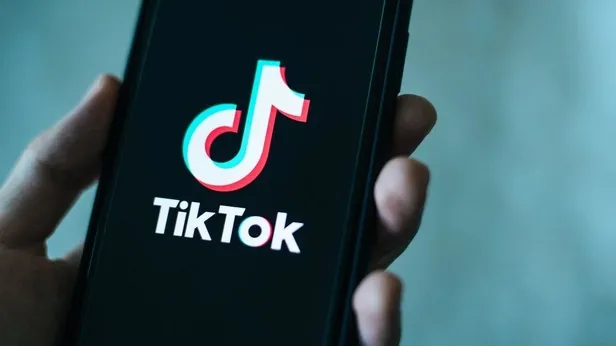tiktokta-gencler-kullaniyor-en-az-65-cocuk-ameliyata-alindi-yasaklanmali-1622374689312.jpg TikTok'ta gençler arasında tehlikeli akım! En az 65 çocuk hastanelik oldu-5