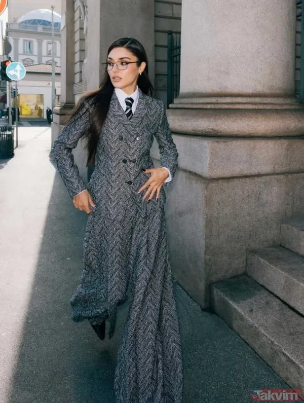 Hande Erçel Riyad’da sahneye çıktı: Arapça konuştu! Alkış yağmuruna tutuldu - 13