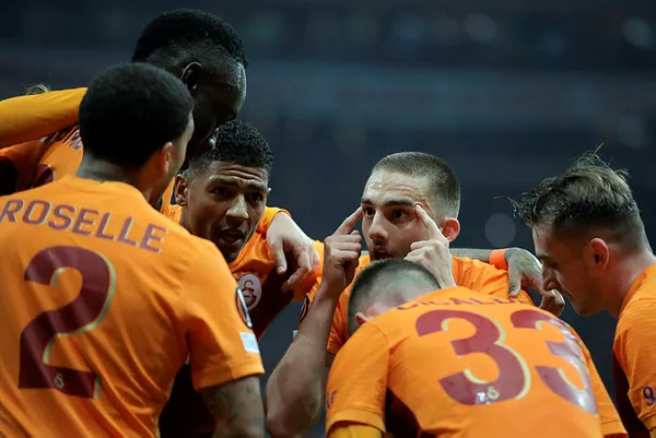 berkan-kutlu-bidon-cikti-taraftardan-kaziklandik-tepkisi-geldi-1644235874331.jpg Berkan Kutlu bidon çıktı! Taraftardan "kazıklandık" tepkisi geldi-3