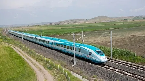 hizli-tren-hatlari-2023e-damga-vuracak-52-il-hizli-trenlerle-birbirine-baglanacak-1649500357901.jpeg