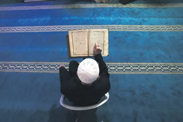 Bu gece rahmet gecesi | Prof. Dr. Nihat Hatipoğlu ile 11 ayın sultanı Ramazan-5