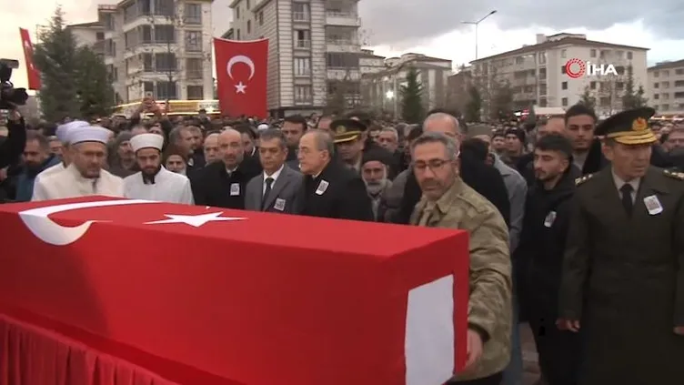 Şehit Kemal Aslan son yolculuğuna uğurlandı! Şehit babası: "Selahattin Demirtaş ve Osman Kavala'ya özgürlük isteyenlere hakkımı helal etmiyorum"