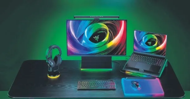 Razer BlackWidow V4 Low-Profile HyperSpeed serisiyle kablosuz konfor ve hızı yeniden tanımlıyor