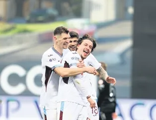 Evinde fırtınalar estiriyor