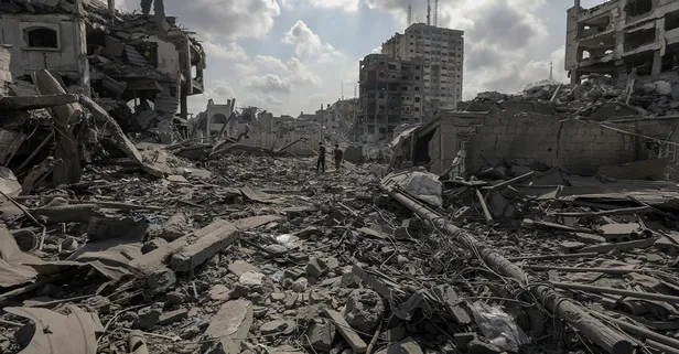 Katil İsrail kana doymuyor! Yine sivillerin sığındığı binalara saldırdı: 3’ü çocuk 13 ölü