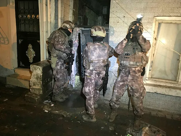 İstanbul'da özel harekattan şafak baskını-4