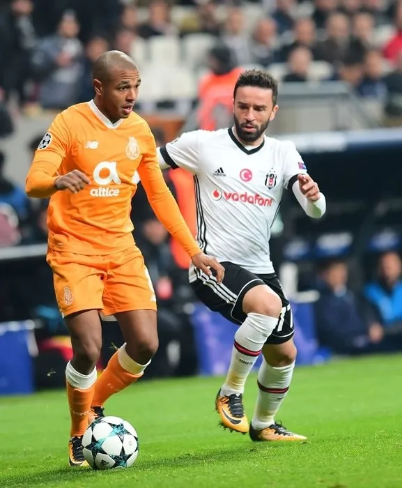 Beşiktaş Brahimi'ye kancayı taktı-4