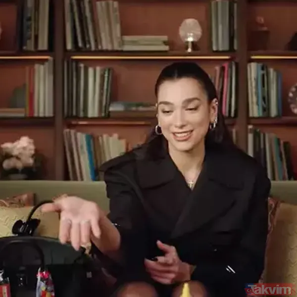 Dünyaca ünlü yıldız Dua Lipa’nın çantasından çıkanlar görenleri şaşkına çevirdi! Meğer sürekli yanında taşıyormuş... - 3