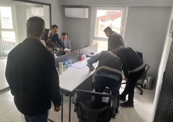 dilan-polat-ve-engin-polatin-15-sirketine-baskin-1698319811501.jpeg Dilan Polat ve Engin Polat’ın 15 şirketine baskın!-6