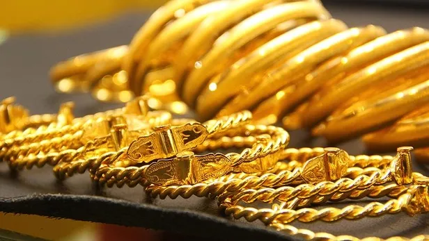 700-lira-bandina-geldi-gram-ve-ceyrek-altin-yukselisini-surdurecek-mi-bu-hafta-icinde-1595883779150.jpg