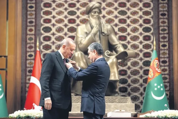 hedef-5-milyar-dolar-1638052968380.jpeg Başkan Recep Tayyip Erdoğan Türkmenistan'da! Hedef 5 milyar dolar-2