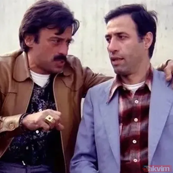 Yedi Bela Hüsnü’nün Cemal’i Şevket Altuğ’un eşi bakın hangi oyuncu çıktı! 53 yıl dile kolay! Süt Kardeşler’in yıldızıyla... - 4