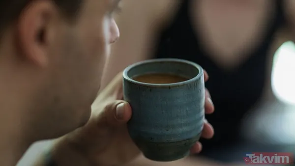 Bazı Kahve Severler İse Tam Tersine, Sadelik Ve Saflığa Odaklanan Daha Yalın Bir Yaklaşımı Benimserler. Hartford, Conn.'Daki Fire By Forge'da Kafe Müdürü Ve Baş...