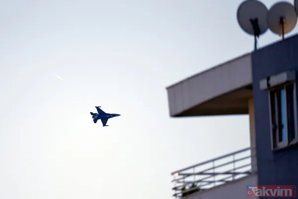 Antalya'nın fethi törenlerinde SOLOTÜRK'ten nefes kesen gösteri - 3