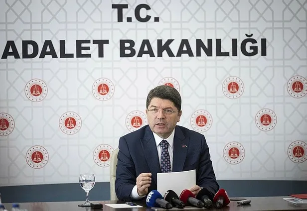 adalet-bakani-yilmaz-tunctan-yargitay-aym-mesaji-sorunun-cozumu-yeni-anayasa-1699694529987.jpeg Adalet Bakanı Yılmaz Tunç'tan "Yargıtay-AYM" mesajı: Sorunun çözümü yeni anayasa-3