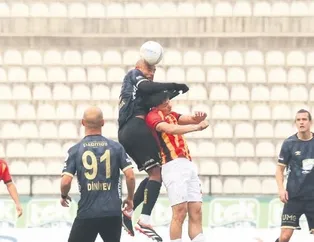 Bandırma yenilmezlik serisini sürdürdü