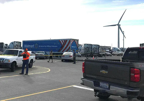 abdde-is-yerinde-silahli-saldiri-1-olu-4-yarali-1593324822595.jpg ABD’de bir iş yerine silahlı saldırı: Ölü ve yaralılar var-2