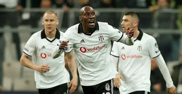 Atiba Hutchinson 1 yıl daha Beşiktaş’ta