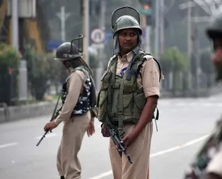 Son dakika: Pakistandan Hindistana rest: Ateşle oynuyorsunuz, sizi küle çevirir!