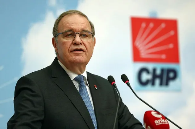CHP ağzındaki baklayı çıkarıyor! Faik Öztrak Ayasofya kararından rahatsız: "Osmanlı hukukuyla Cumhuriyet'i yok saydınız"
