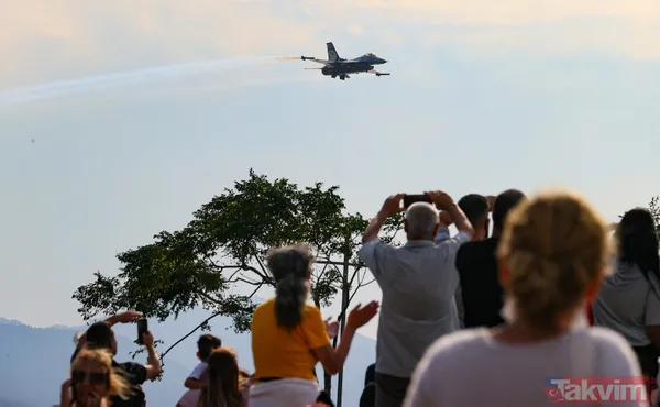 Heyecan veren gösteri! SOLOTÜRK nefes kesti - 4