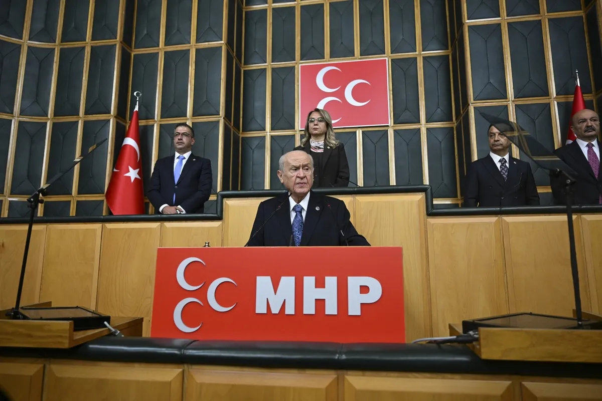 mhp-lideri-bahceliden-abnin-turkiye-raporuna-tepki-herkes-haddini-bilecek-kimse-turkiyeye-istikamet-cizemez-1782210570064.jpeg MHP lideri Bahçeli'den AB'nin Türkiye raporuna tepki: Herkes haddini bilecek! | "Kimse Türkiye'ye istikamet çizemez"-6