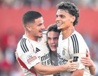 Jose Mourinho 3 puanla başladı