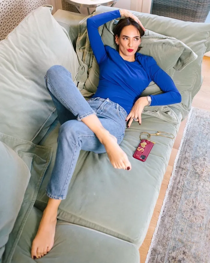 30-kilo-verdiren-seda-bakan-diyeti-38-yasinda-38-beden-olma-sirri-her-gun-1900dan-sonra-1700597951778.jpg 38 yaşında 38 beden olma sırrı! 30 kilo verdiren Seda Bakan diyeti! "Her gün 19.00'dan sonra..."-4