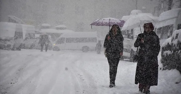 Mersin'de okullar yarın tatil mi? Hangi ilçelerde tatil? 7 Ocak Salı Valilik ve MEB Mersin kar tatili var mı?