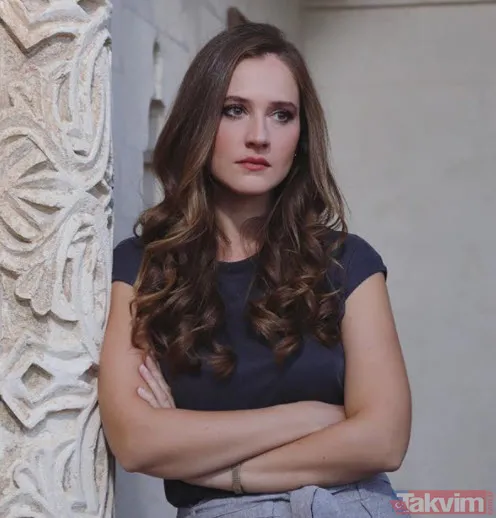 Bir Zamanlar Çukurova'nın Gülten'i Selin Genç'in annesi kızının pabucunu dama attı! Çukurova'dan ayrılan Selin Genç... - 36