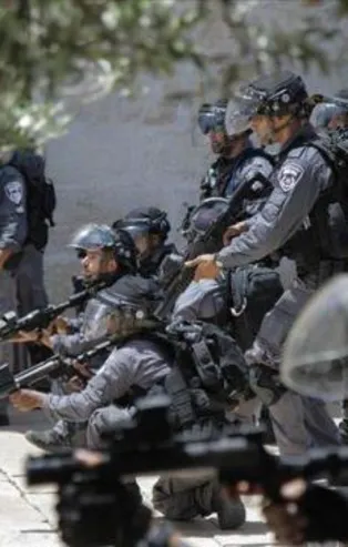 İsrail polisi Kudüs'te bir camiyi kapattı