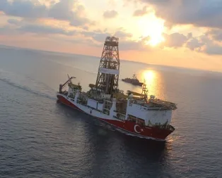 Son dakika: Bakan Dönmez: Yavuz, bayrağımızı dalgalandırarak ilerliyor