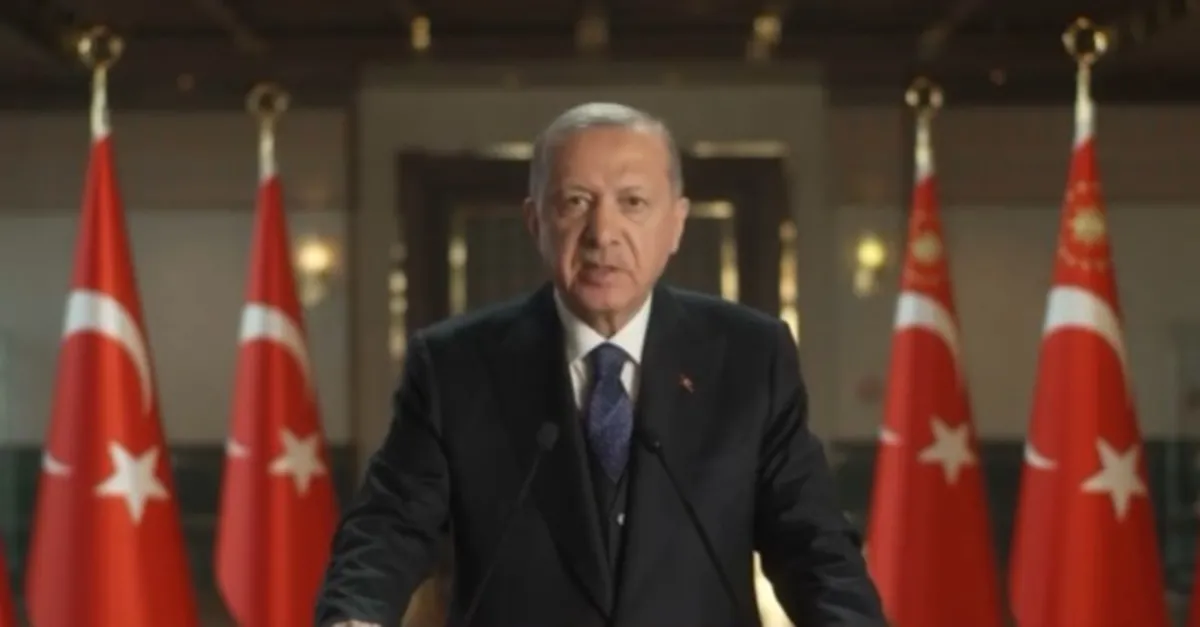 Başkan Erdoğan'dan Interpol toplantısında FETÖ mesajı: Elebaşlarını iade edin!