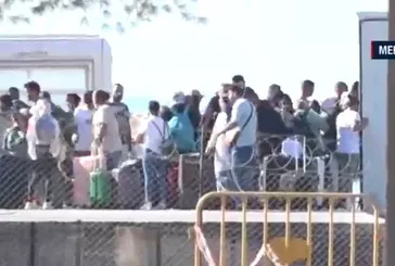 Savaştan kaçanlar Taşucu'na geliyor
