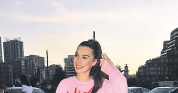 Burcu Kıratlı'ya teklif yağıyor