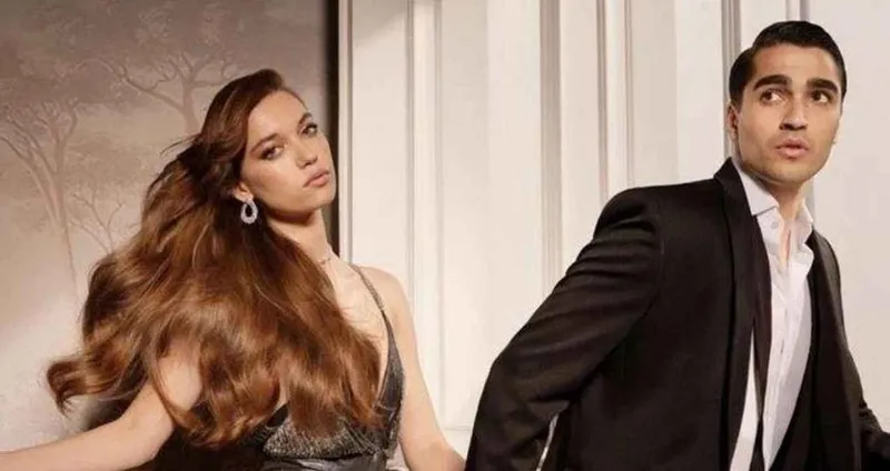 yali-capkinini-sah-mat-edecek-veda-senaryo-tepetaklak-olacak-1723032521151.jpeg Senaryo tepetaklak olacak! Yalı Çapkını'nı şah mat edecek ayrılık iddiası-8