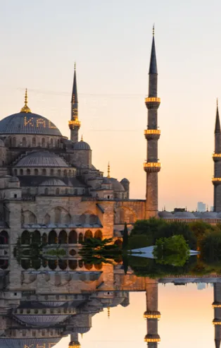 Vakıa suresinin okunuşu ve anlamı! Vakıa suresinin fazileti nedir? Vakıa suresi kaç ayet, nasıl okunur?