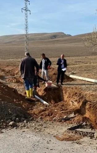 CHP'li Ankara Büyükşehir Belediyesi'nden yeni skandal! Çiftçilerin tarlalarına işte böyle çöktü