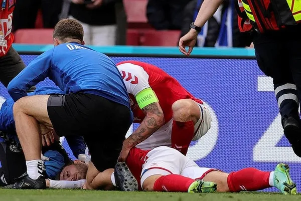 Danimarka’nın efsane oyuncularından Peter Schmeichel'den olay yaratacak iddia! UEFA açıkça tehdit etmiş-5