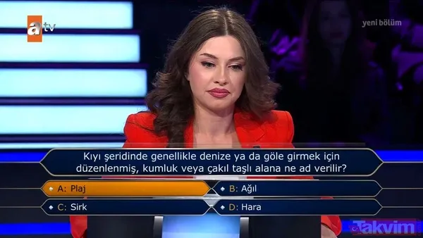 Yarışmacı 'forvet'i bilemedi joker kullandı! Kim Milyoner Olmak İster'de Kenan İmirzalıoğlu'ndan futbol dersi! İzleyiciler ekran başında çıldırdı - 10