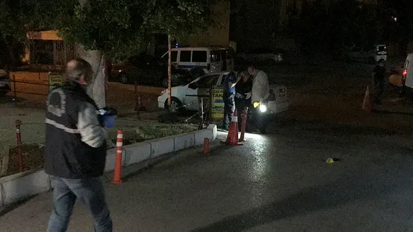 bekcilerden-kacmak-isterken-kendini-vurdu-yer-adana-1632884508401.jpg Bekçilerden kaçmak isterken kendini vurdu! Yer: Adana-1