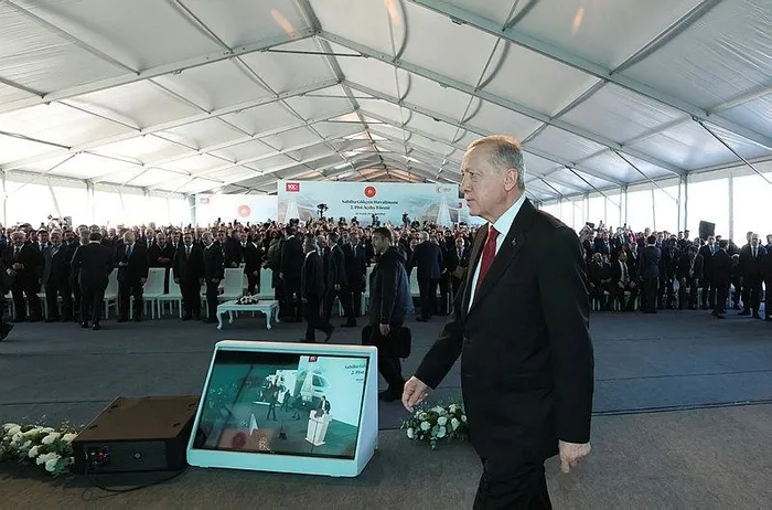 Başkan Erdoğan'dan Türkiye'nin en büyük ikinci pistinin açılışında önemli açıklamalar-5