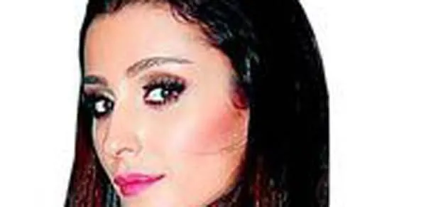 Hayata renkli bakıyor