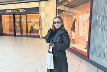 Damla Sönmez AVM’de objektiflere poz verdi!