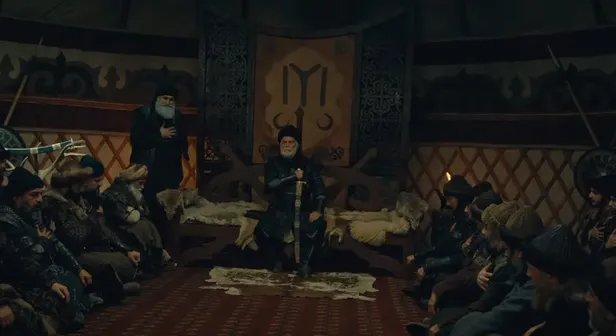 ertugrul-bey-alemi-bekaya-gocuyor-kurulus-osman-39-bolum-2-fragmaninda-kayilarin-bagrina-dusen-kor-1608574716769.jpg Ertuğrul Bey alemi bekaya göçüyor! Kuruluş Osman 39. bölüm 2. fragmanında Kayıların bağrına düşen kor...-8