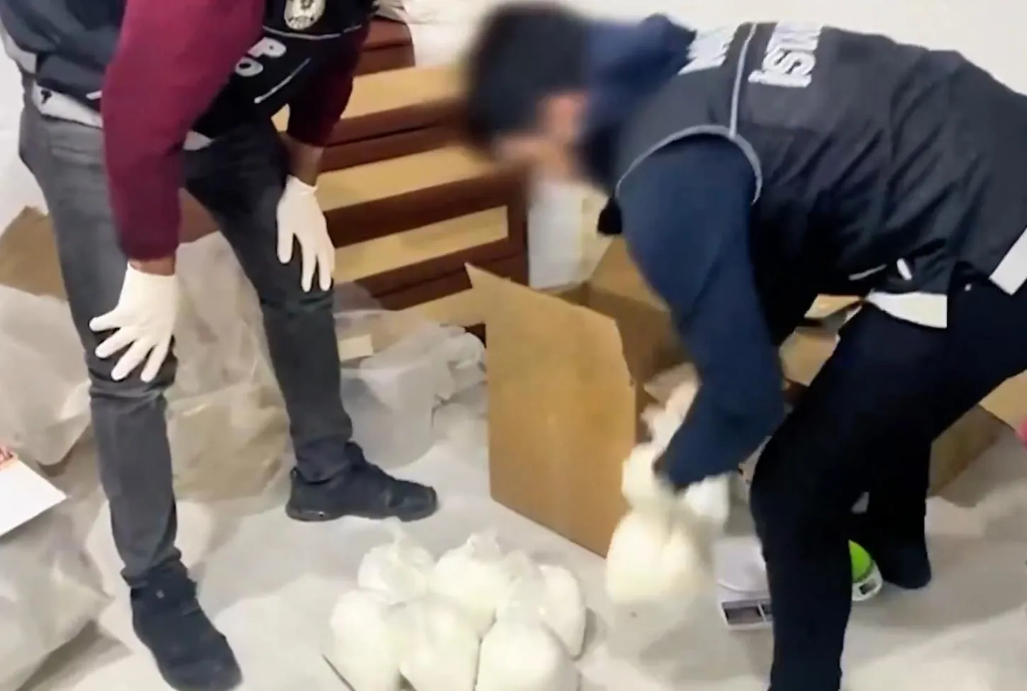 880 KG SKUNK ele geçirildi