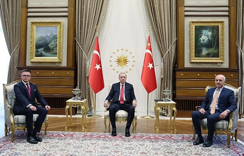 Başkan Erdoğan Polonya Meclis Başkanı Holownia'yı kabul etti-1