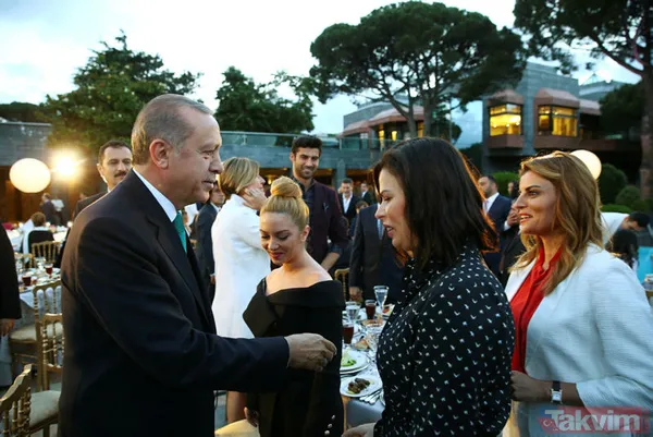 Cumhurbaşkanı Erdoğan İstanbul'da sanatçı ve sporcularla iftar yaptı - 46